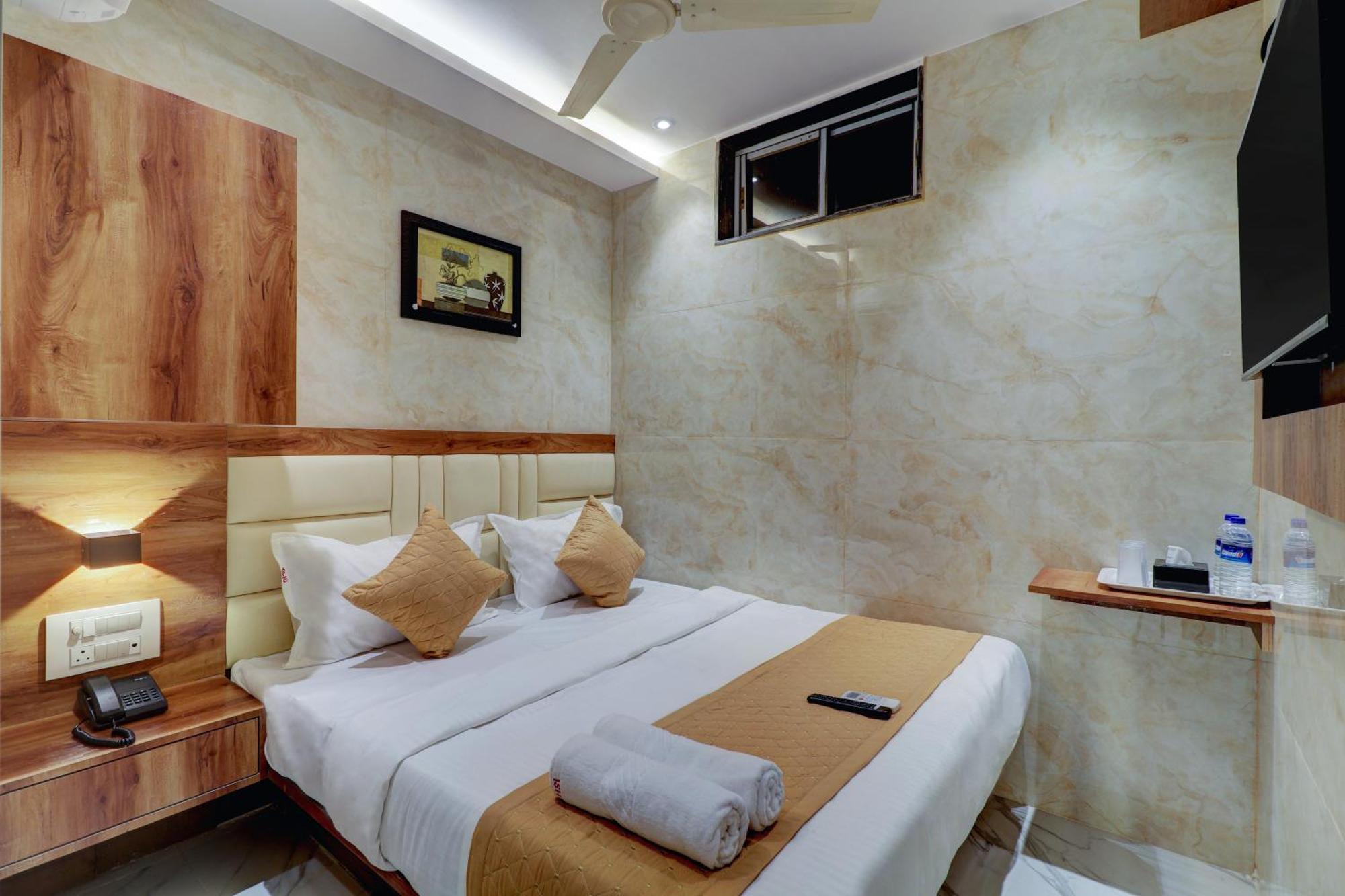 Hotel Omega Bombay Eksteriør billede